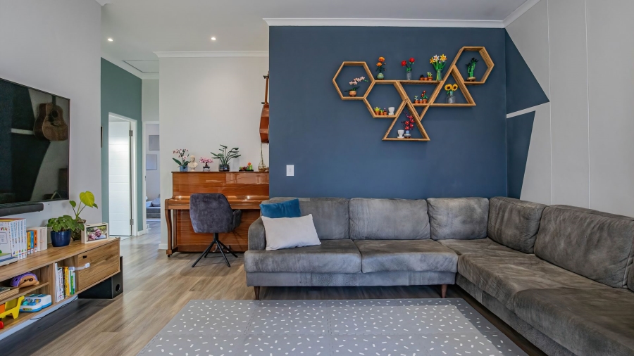 3 Bedroom Property for Sale in Burgundy Estate Western Cape